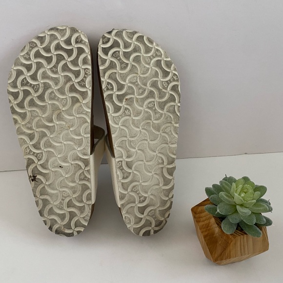 Birkenstock White leather Gizeh Sz 37 - Picture 7 of 7